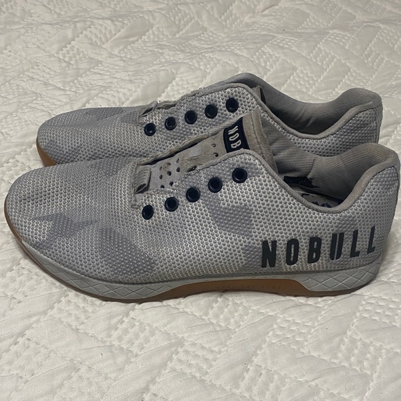 NOBULL Gray Athletic Shoes for Men main image 9